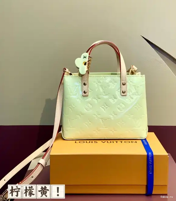 VUITTON PM Reade LOUIS 0627